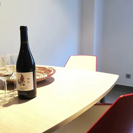 Mazi Nest Apartment Mataro
